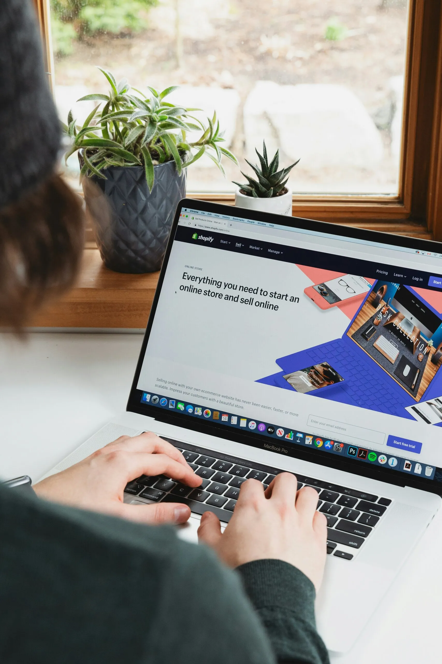 Parcels and logistics handling as an image for scanning, registration and status updates